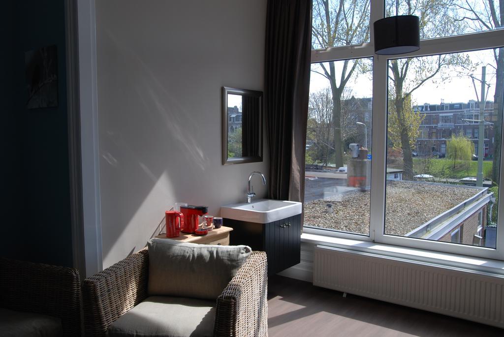 Bed & Breakfast Obrechtstraat The Hague Exterior photo